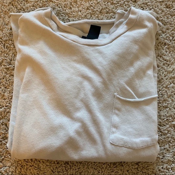 H&M tee - Picture 4 of 4